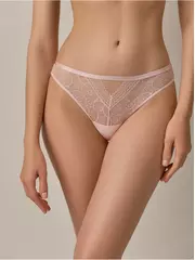 Трусы женские «бразилиана» из кружева с фигурным вырезом lace twist lbr 1990 sakura, , 102/L, CONTE ELEGANT, - 1