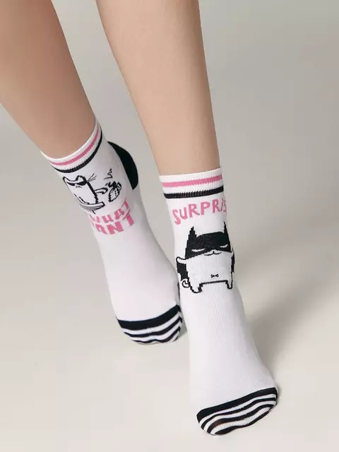 Хлопковые женские носки happy c рисунками "cat & surprise" 357 белый, 18С-227СП, 36-39 (23-25), CONTE ELEGANT,  - 2